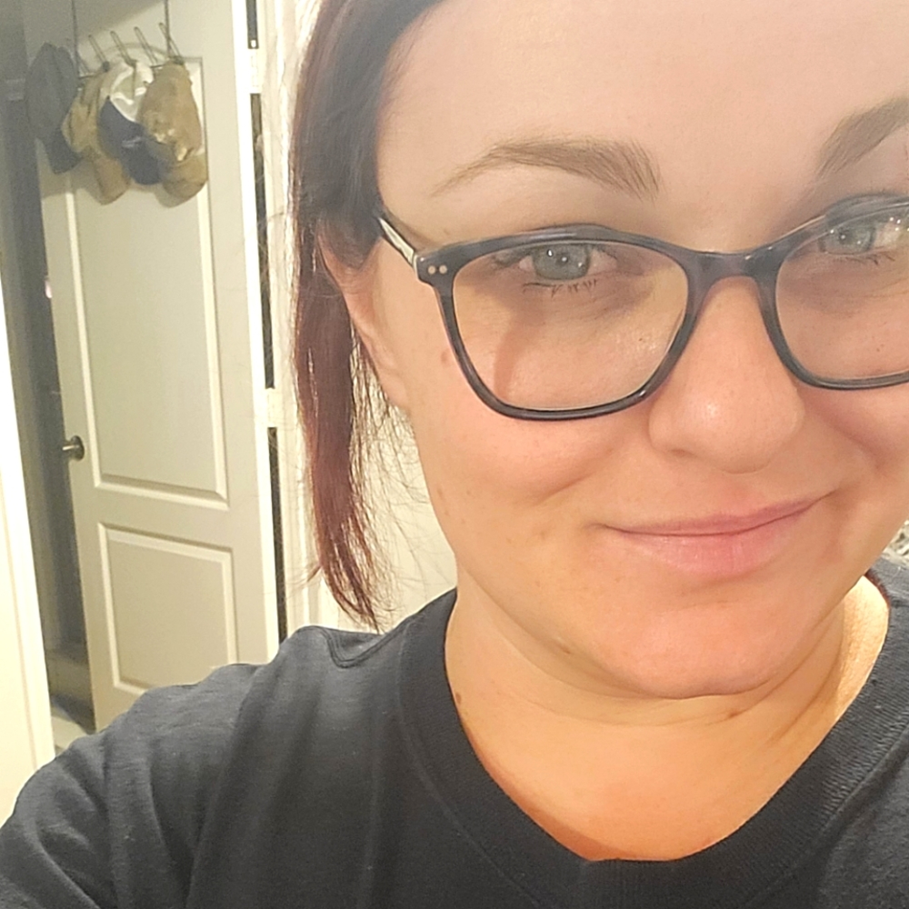 Meet your Posher, Courtney